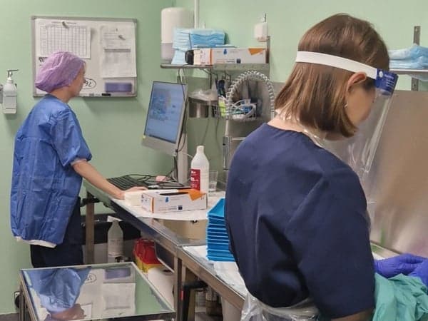 Kirurger under operation Kirurger under operation